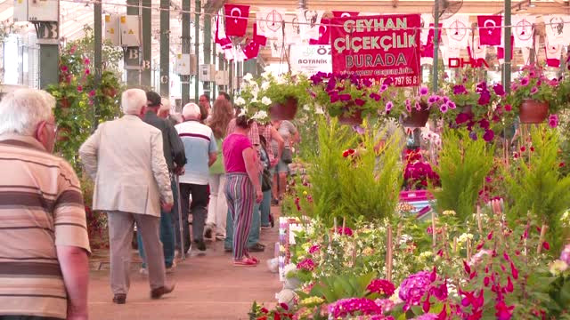 İzmir-Karşıyaka’da Mis Kokulu Festival-Hd