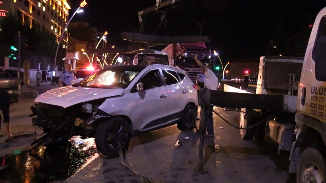Düzeltme) – Uşak’ta Trafik Kazası: 5 Yaralı