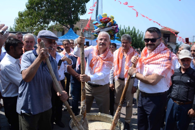 Torbalı’da Keşkek Festivali İzdihamı