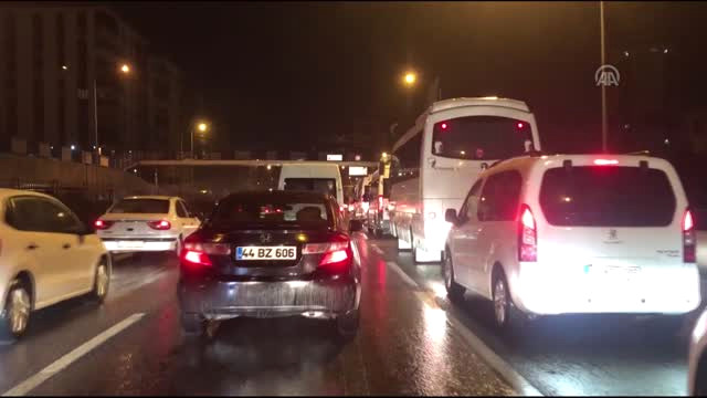 İzban’daki Grev Nedeniyle Bazı Tren Seferleri Durdu (3)