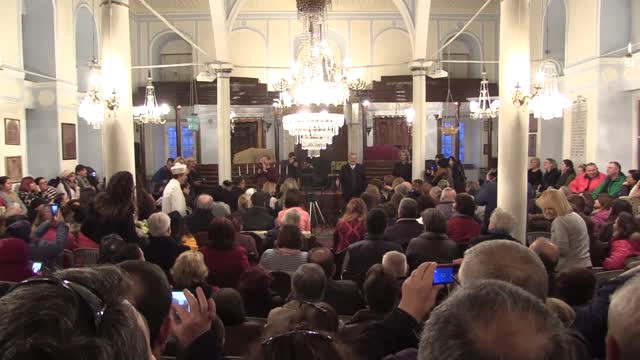 İzmir’de ‘Hanuka Bayramı’ Kutlandı