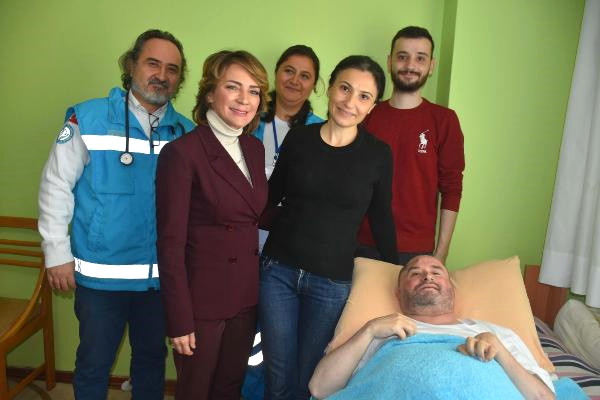 İzmir’de Hastalara ‘Evde Tahlil’ Hizmeti