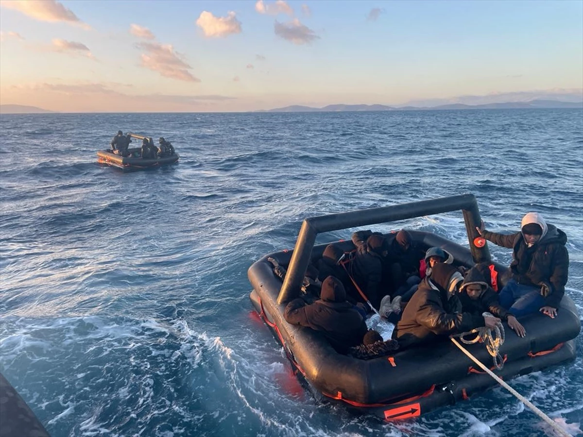 İzmir’de 96 sistemsiz göçmen kurtarıldı