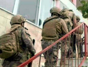 İzmir’de Terör Örgütlerine Operasyon: 15 Kuşkulu Gözaltına Alındı
