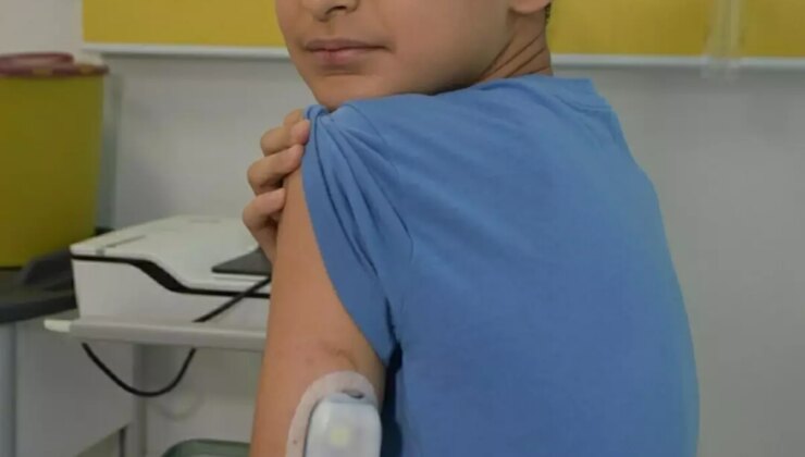 İzmir Kent Hastanesi’nde Tip 1 Diyabetli Çocuklara Yapay Pankreas Uygulaması Başlatıldı