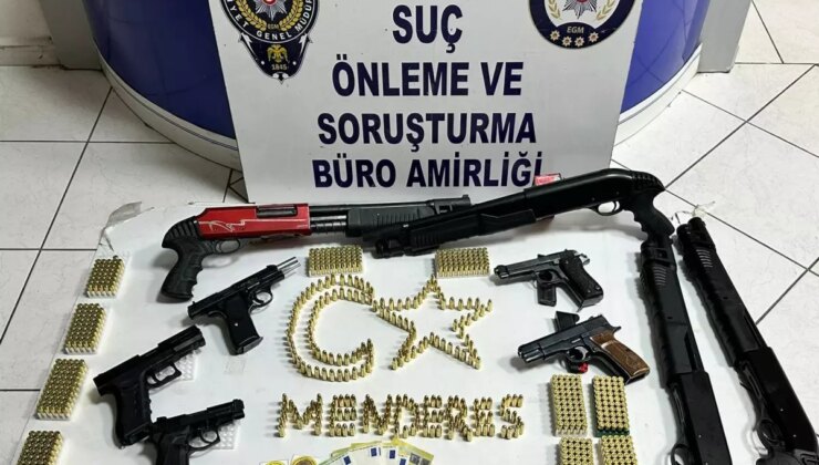 İzmir’de silah kaçakçılığı operasyonu: Çok sayıda silah ele geçirildi