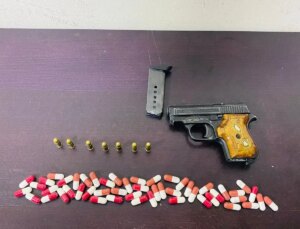 İzmir’de Uyuşturucu ve Silah Operasyonu: 10 Kişi Gözaltına Alındı