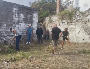 Seferihisar’da Tarihi Hamam Temizlendi