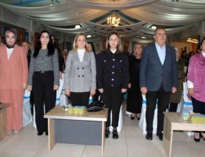 AK Parti Bergama Bayan Kolları Kongresi Yapıldı, Minel Dinler Ege Lider Seçildi