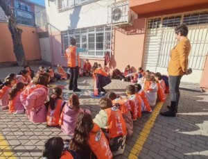 Agah Efendi İlkokulu’nda Öğrencilerden Tabiat Dostu Proje