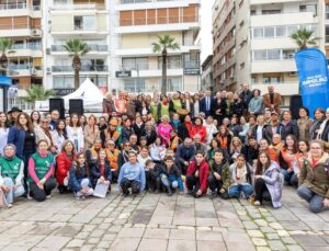 12 bin saat düzgünlükle hayatlara dokundular