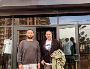 Altaylı Futbolcular Cet Demirer’e Forma Armağan Etti