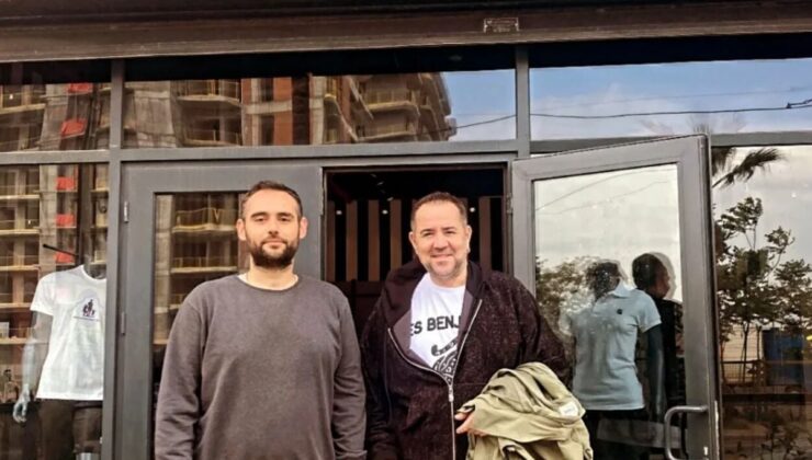 Altaylı Futbolcular Cet Demirer’e Forma Armağan Etti