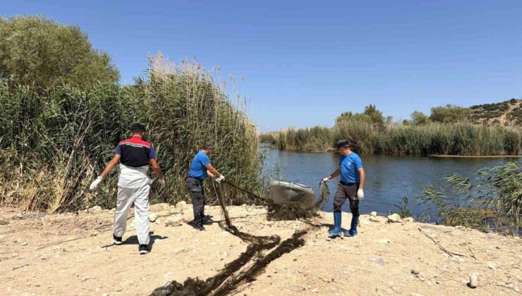 İzmir’de yasa dışı avcılıkla uğraş: 50 metrelik ağ sudan çıkarıldı