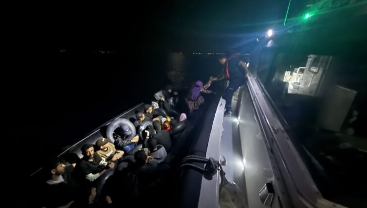 İzmir açıklarında 93 sistemsiz göçmen yakalandı
